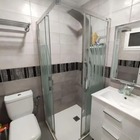 Appartamento Modern Spacious In Center Of